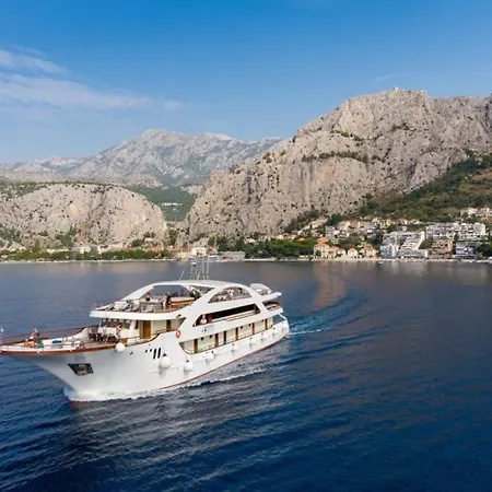 Gyr - Dalmatian Islands Cruise  *